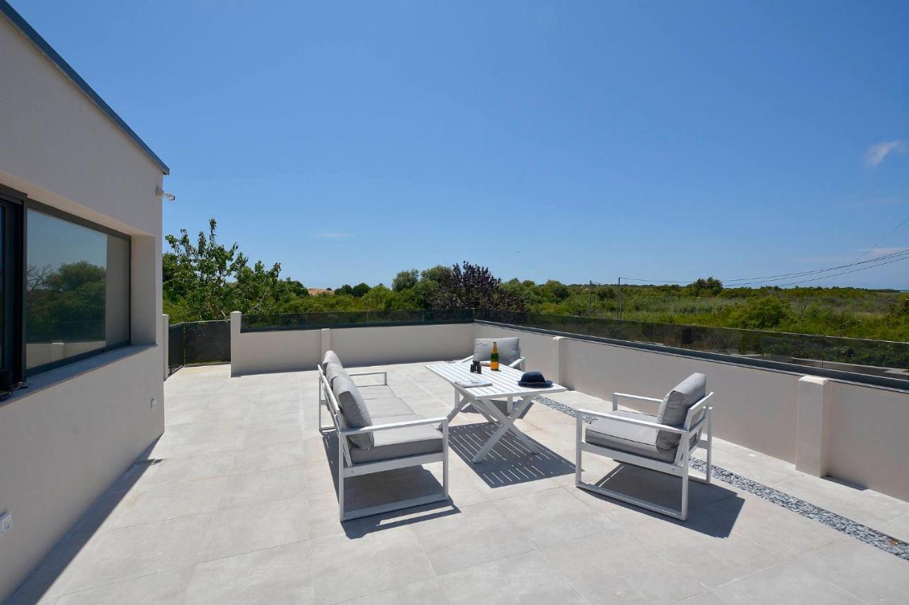 Villa Flamingo - 4 Bedrooms - Private Pool - Next To Renowned Issos Beach & Lake Korission Линя Экстерьер фото
